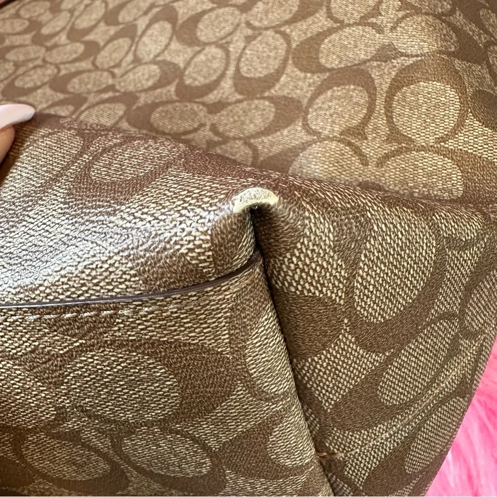 Coach Brown Classic Tote Bag - Picture 14 of 17